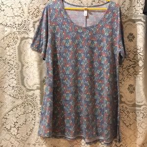 Lularoe perfect tee